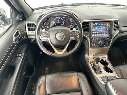 Used 2016 Jeep Grand Cherokee Limited AWD/4WD image 3