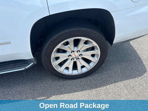 Used 2016 GMC Yukon Denali w/ Open Road Package AWD/4WD image 10
