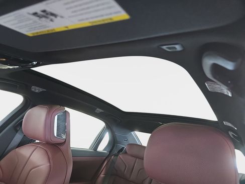 New 2026 BMW 760i xDrive 760i xDrive w/ Premium Package image 22