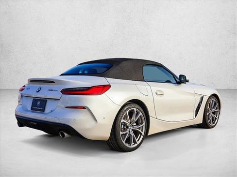 Used 2019 BMW Z4 sDrive30i w/ Premium Package image 5