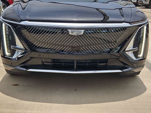 Certified 2024 Cadillac Lyriq Luxury RWD image 6