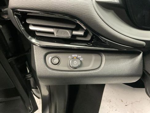 New 2026 Buick Envista Avenir image 11