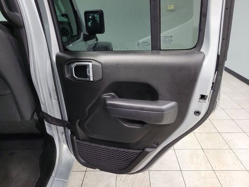 Used 2024 Jeep Wrangler Unlimited Sport AWD/4WD image 19