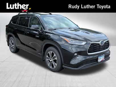 Used 2021 Toyota Highlander XLE
