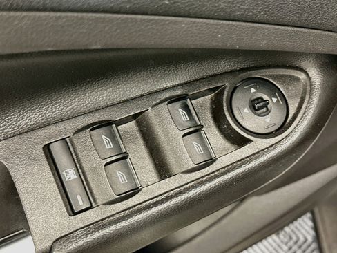 Used 2017 Ford Escape SE AWD/4WD image 15