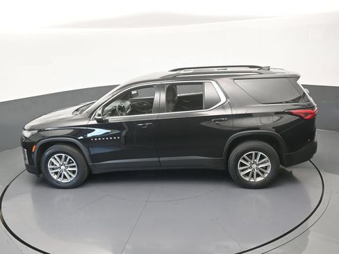 Used 2023 Chevrolet Traverse LT FWD image 48