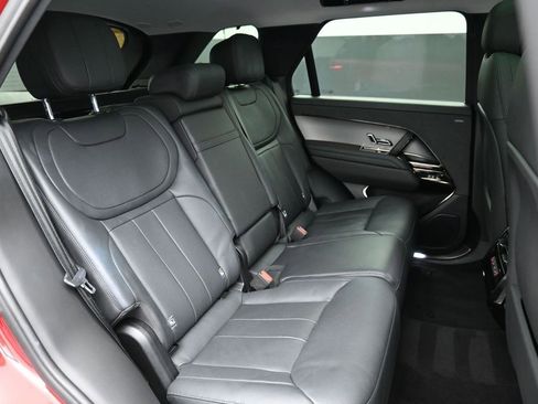 Used 2023 Land Rover Range Rover Sport SE AWD/4WD image 25