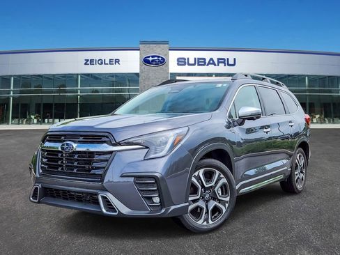 Used 2023 Subaru Ascent Touring AWD/4WD image 1