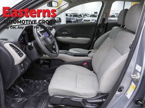 Used 2019 Honda HR-V LX image 14