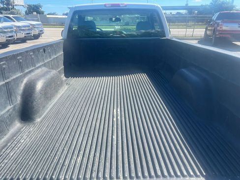 Used 2005 Chevrolet Silverado 1500 W/T image 7