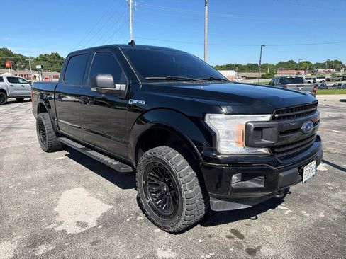 Used 2018 Ford F150 XLT w/ Equipment Group 302A Luxury AWD/4WD image 3