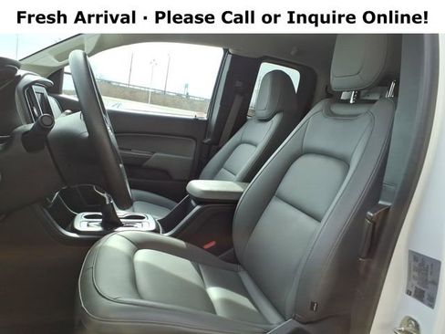 Used 2022 Chevrolet Colorado W/T image 12