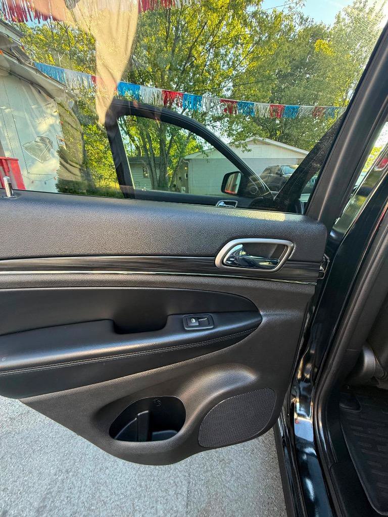Used 2019 Jeep Grand Cherokee Limited X RWD image 21