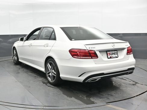 Used 2016 Mercedes-Benz E 350 4MATIC Sedan image 9