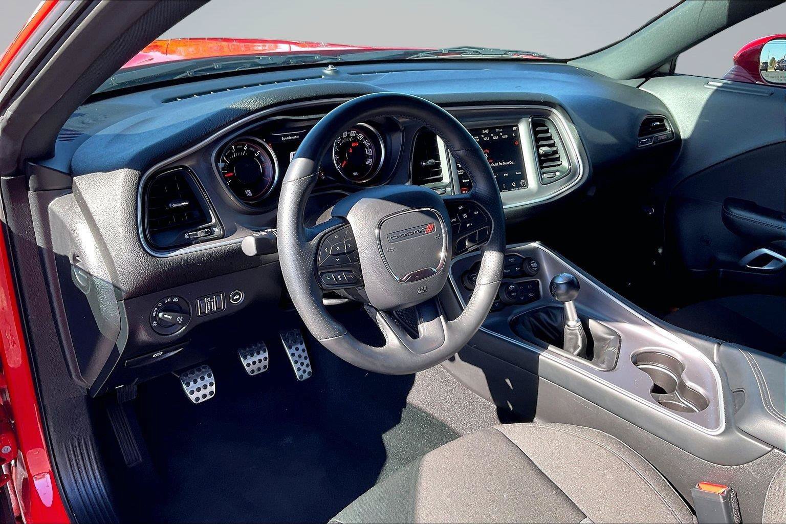 Used 2022 Dodge Challenger R/T Scat Pack w/ Driver Convenience Group RWD image 30