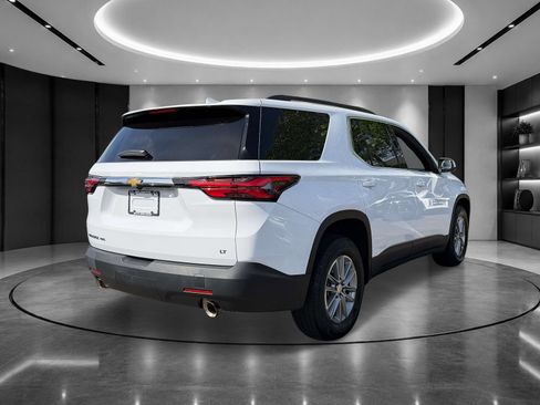 Used 2023 Chevrolet Traverse LT AWD/4WD image 5