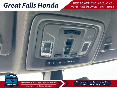 Used 2021 Chevrolet Silverado 1500 LT Trail Boss w/ Convenience Package II AWD/4WD image 16
