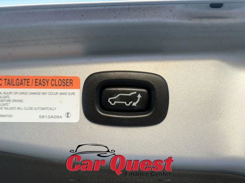 Used 2019 Mitsubishi Outlander SEL AWD/4WD image 16
