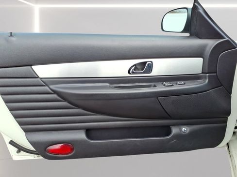 Used 2003 Ford Thunderbird RWD image 10