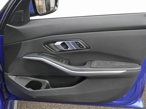 Used 2022 BMW 330i xDrive Sedan w/ M Sport Package image 65