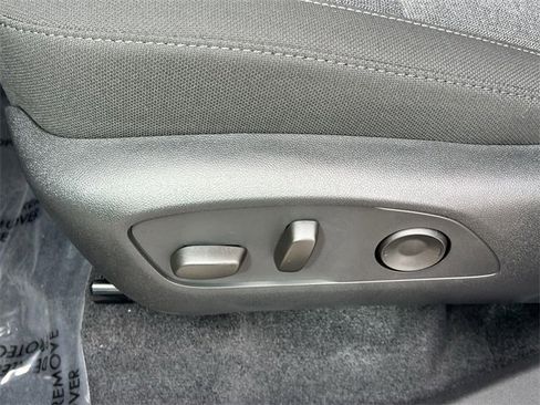 New 2025 GMC Acadia Elevation image 21