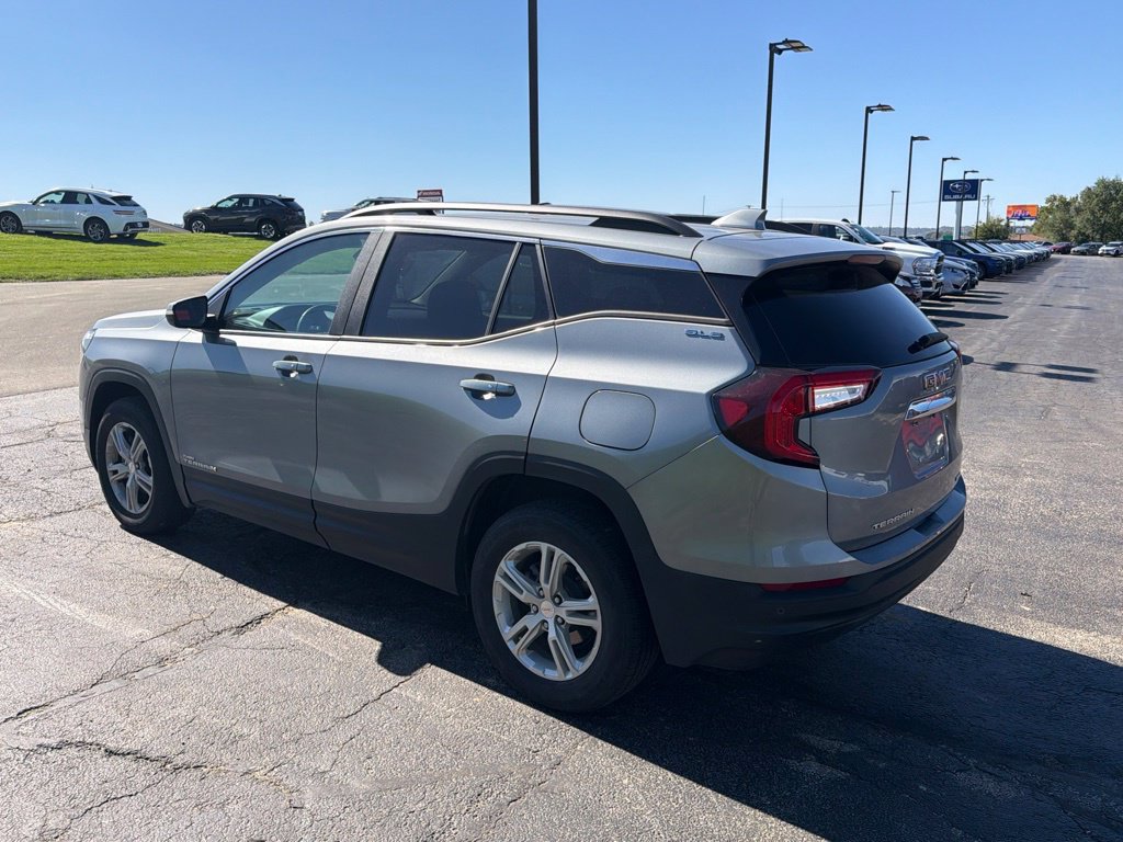 Used 2023 GMC Terrain SLE w/ Driver Convenience Package AWD/4WD image 6