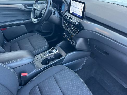 Certified 2024 Ford Escape Active FWD image 17