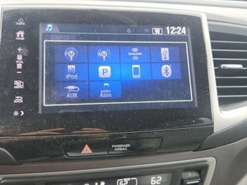 Used 2017 Honda Pilot EX image 28