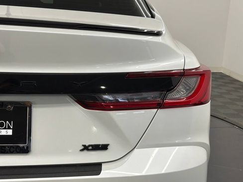 Used 2025 Toyota Camry XSE FWD image 14