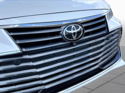 Used 2019 Toyota Avalon Limited w/ Advanced Safety Package FWD image 29