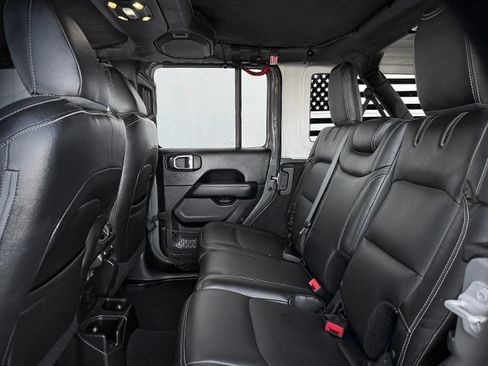 Used 2020 Jeep Wrangler Unlimited Sahara w/ Uconnect 4C Nav & Sound Group image 24