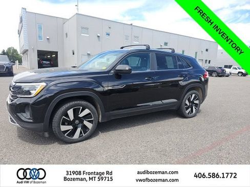 Used 2024 Volkswagen Atlas Cross Sport SE AWD/4WD image 1