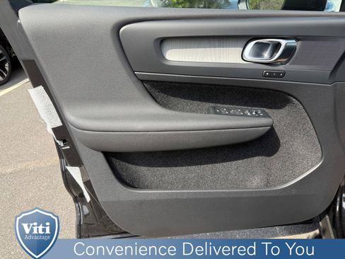 New 2026 Volvo XC40 B5 Plus w/ Climate Package AWD/4WD image 11