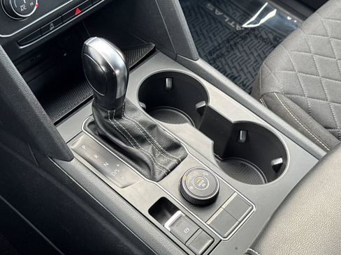 Used 2021 Volkswagen Atlas S image 24