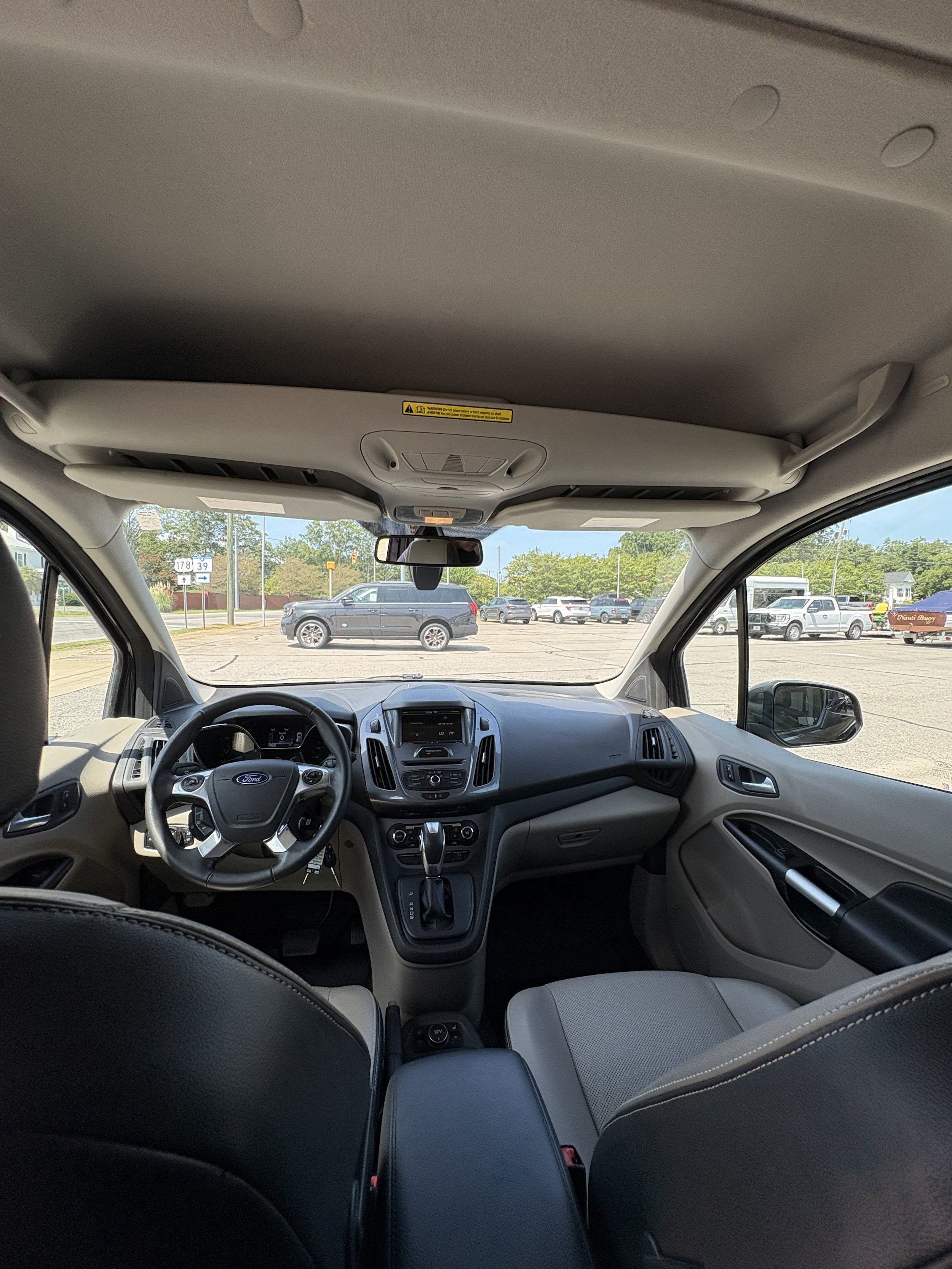 Used 2016 Ford Transit Connect Titanium FWD image 10