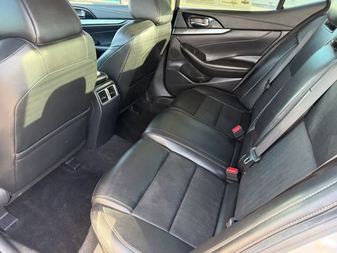 Used 2021 Nissan Maxima 3.5 SV w/ Floor Mat Group image 15