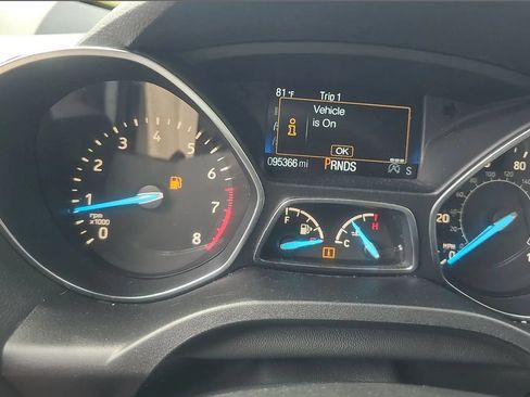 Used 2018 Ford Escape SE AWD/4WD image 4