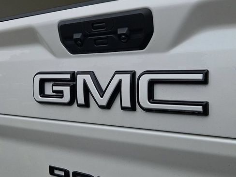 Used 2024 GMC Sierra 3500 Denali Ultimate AWD/4WD image 25
