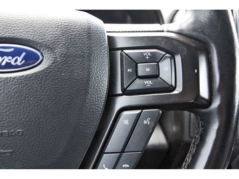 Used 2018 Ford Expedition Limited w/ Equipment Group 302A RWD image 18