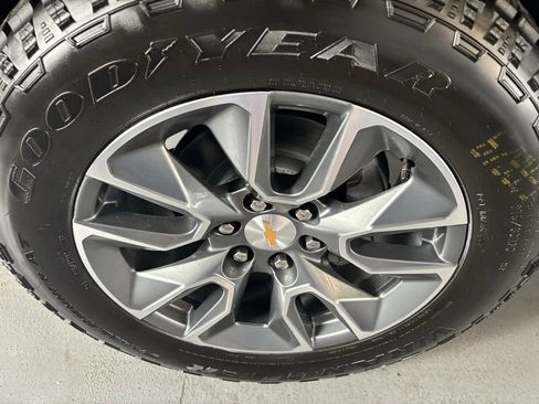 New 2025 Chevrolet Silverado 1500 LT w/ Z71 Off-Road Package image 8