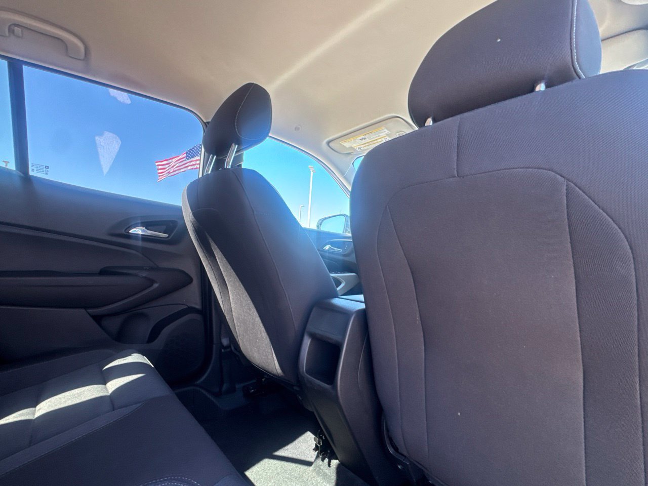 Used 2025 Chevrolet Trax LS FWD image 29