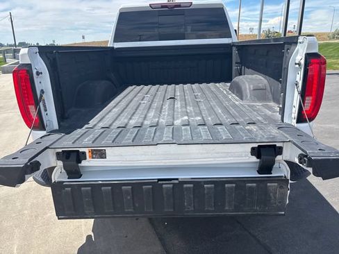 Certified 2022 GMC Sierra 2500 Denali w/ Denali Ultimate Package AWD/4WD image 26