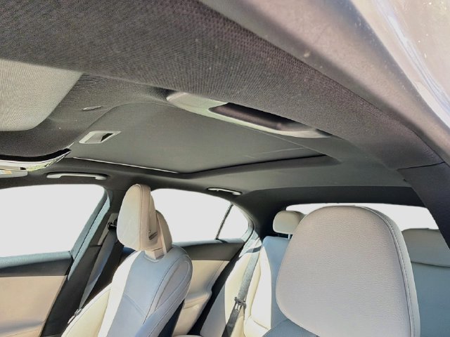 Used 2025 Mercedes-Benz C 300 Sedan image 25