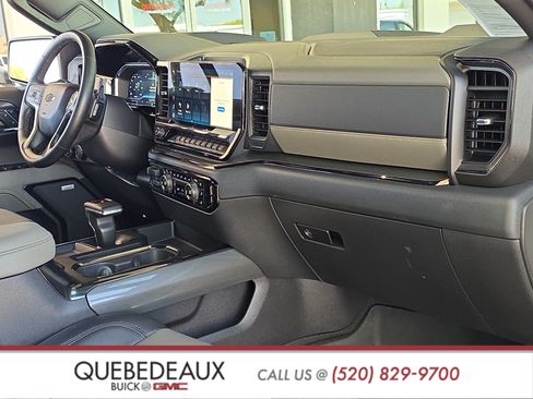 Used 2023 Chevrolet Silverado 1500 ZR2 w/ Technology Package AWD/4WD image 30