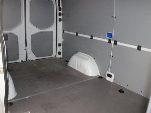 Used 2021 Mercedes-Benz Sprinter 2500 image 14