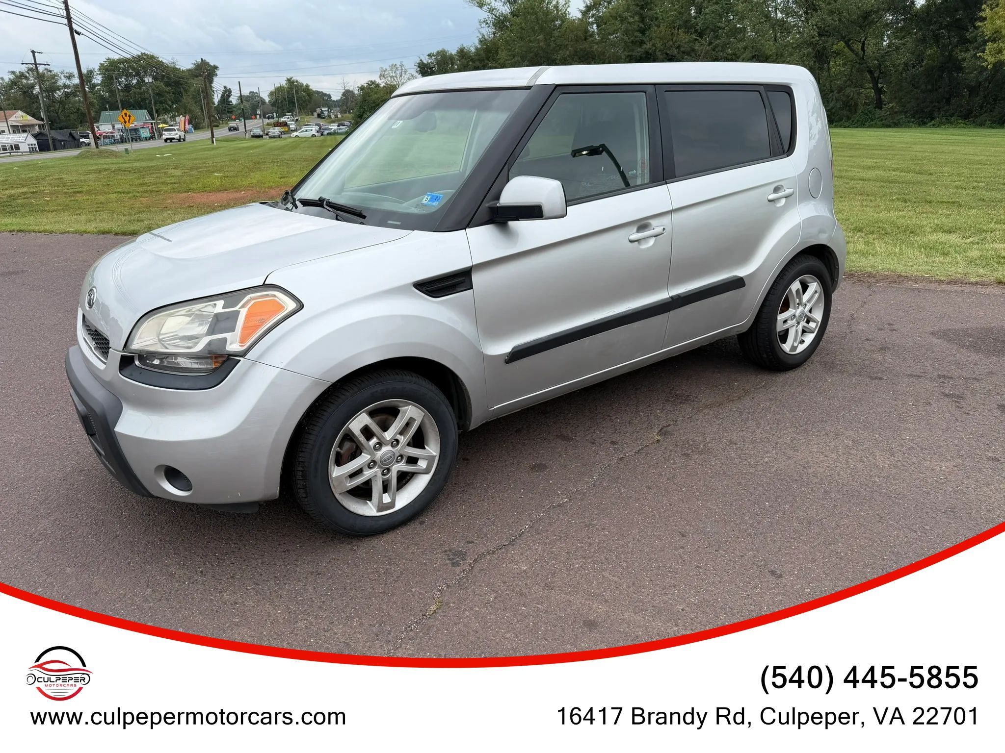 Used 2011 Kia Soul + FWD image 2