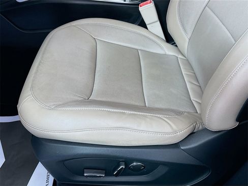 Used 2020 Ford Explorer Limited image 20