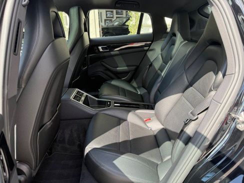 Used 2018 Porsche Panamera image 14