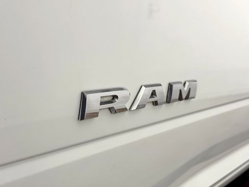 Used 2020 RAM 5500 Tradesman w/ Chrome Appearance Group image 38