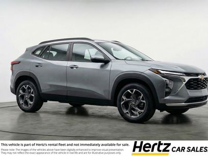 Used 2025 Chevrolet Trax LT